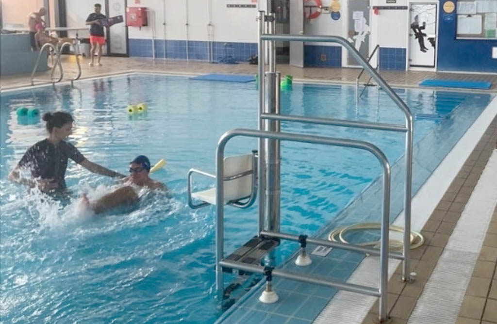 El servicio de terapia acu�tica para menores con necesidades especiales continuar� durante el 2026